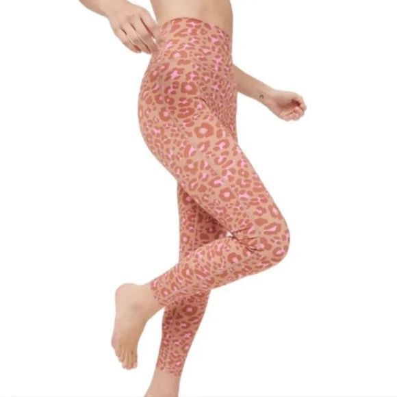 OFFLINE BY AERIE Women’s Tan Pink Leopard Print 7/8 High-Rise Legging Size XL - Picture 3 of 7